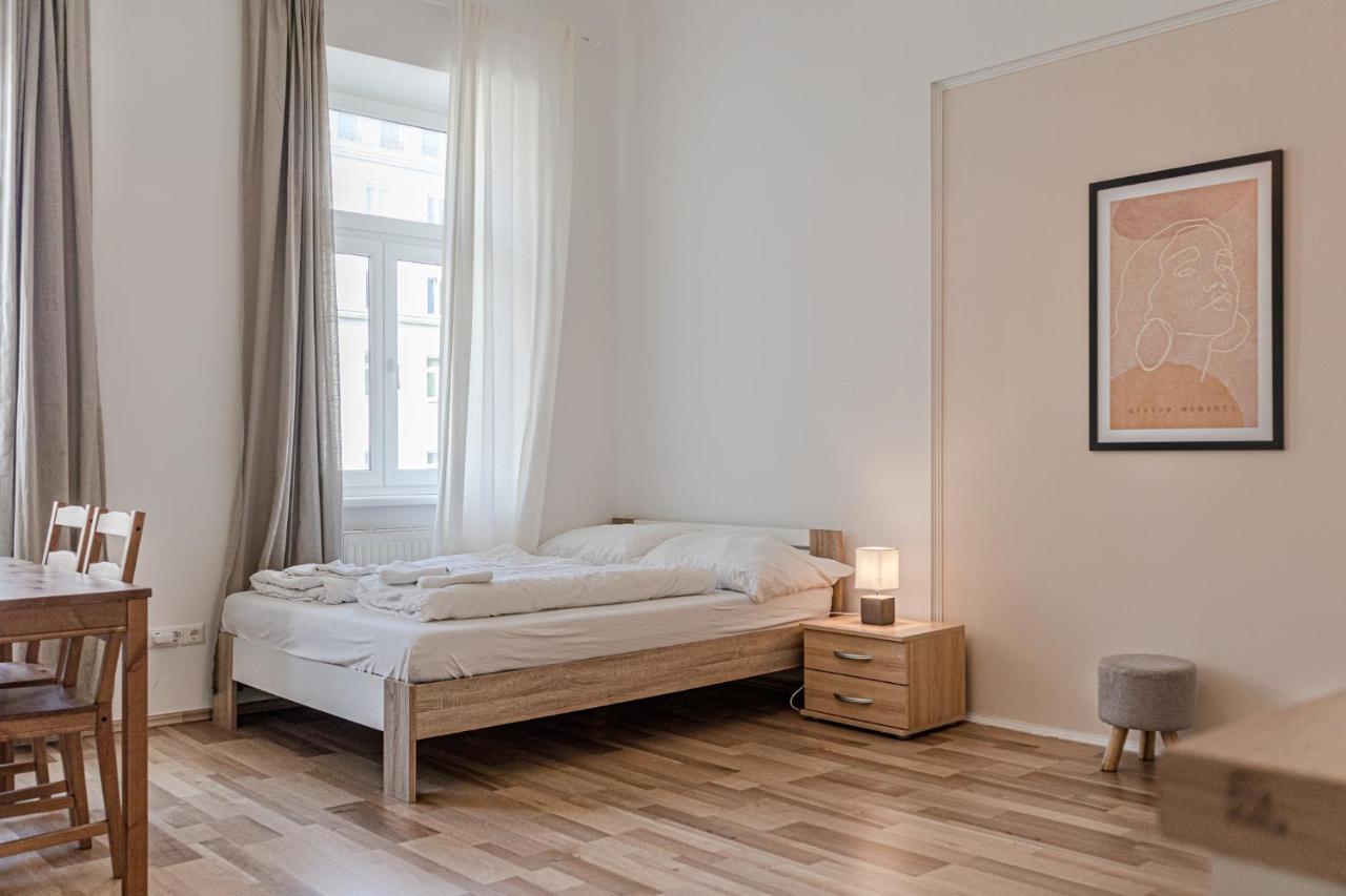 Special Vintage Viennese Apartment - 12Min F Downtown المظهر الخارجي الصورة